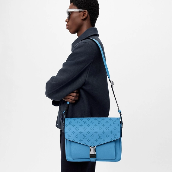 Get the Look - Women's Louis Vuitton Messengerama